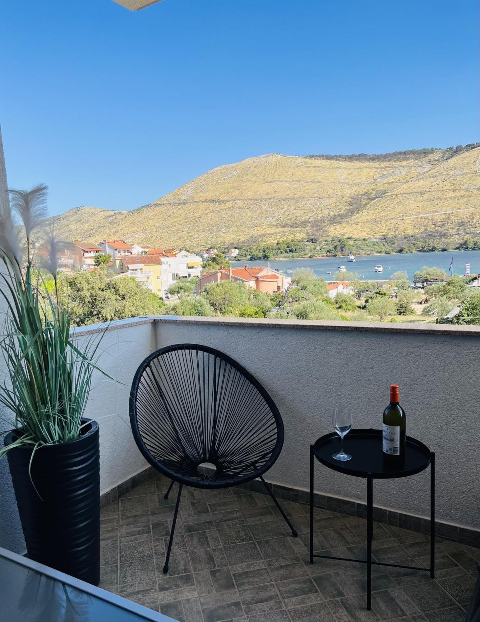 Sea View Apartment